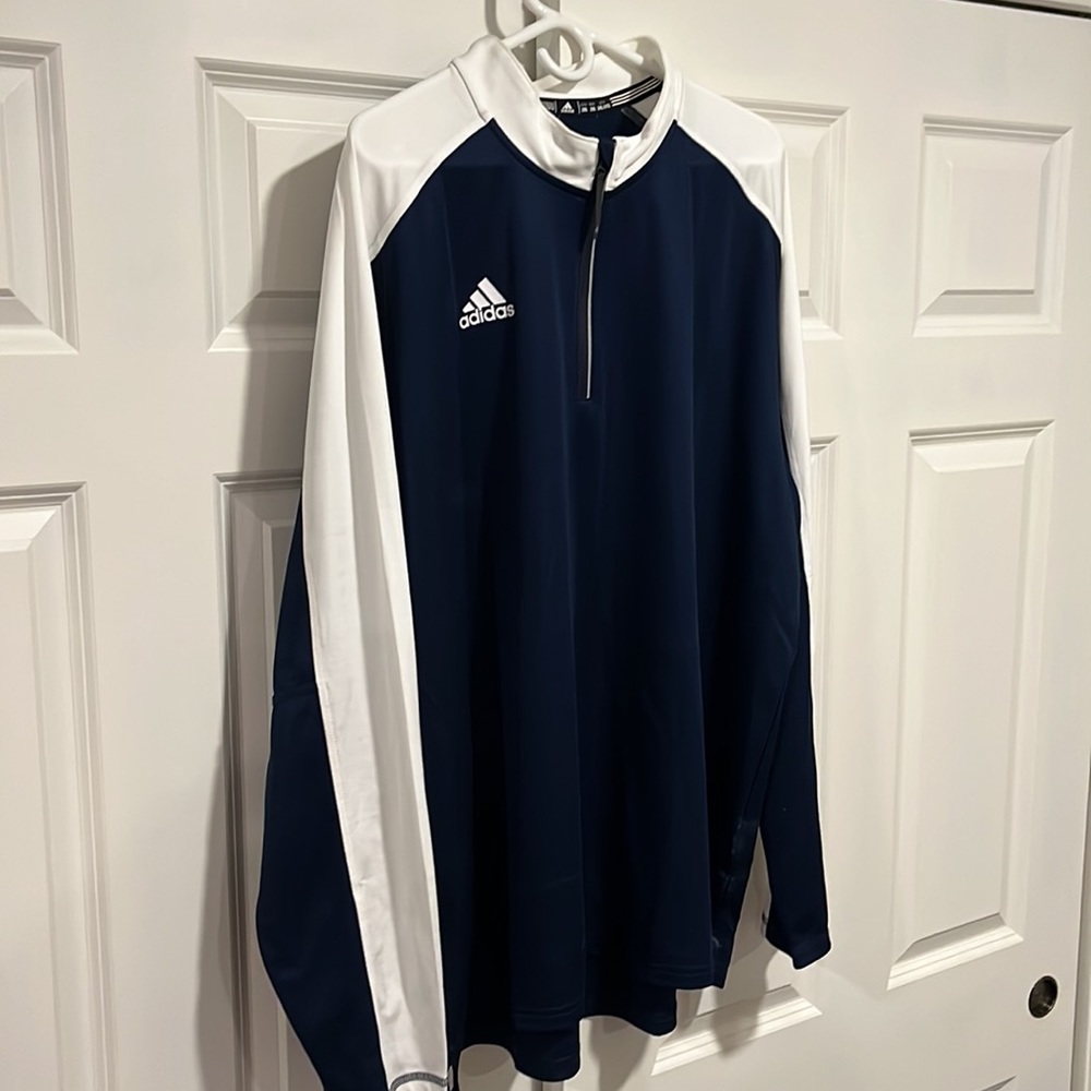 Adidas pull over - Picture 2 of 4